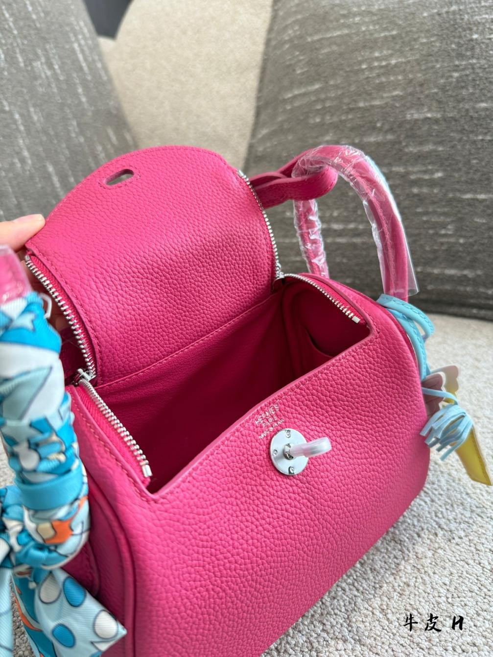 Hermes Cowskin mini Lindy bag