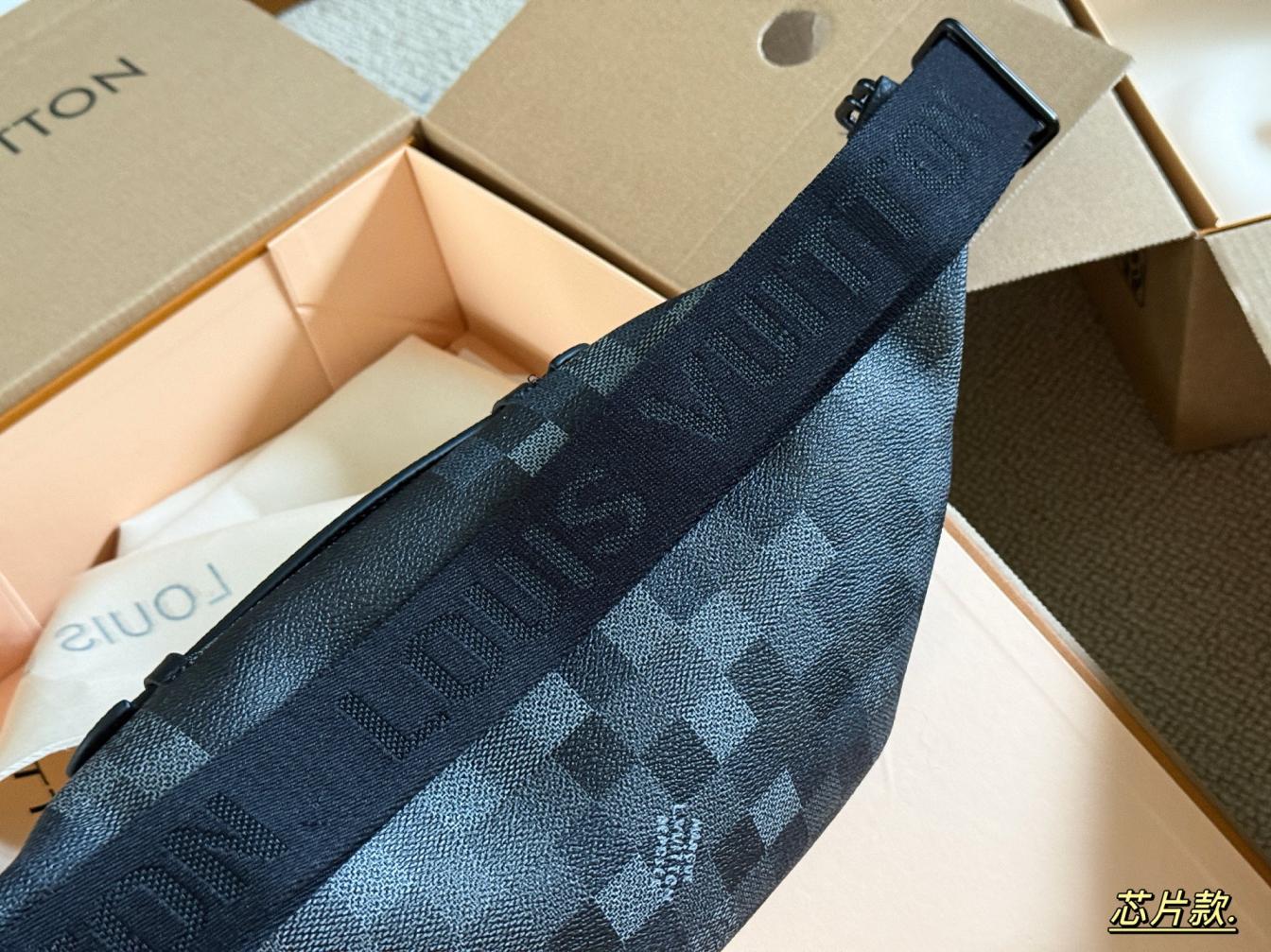 LV Rush Bag for men 139050