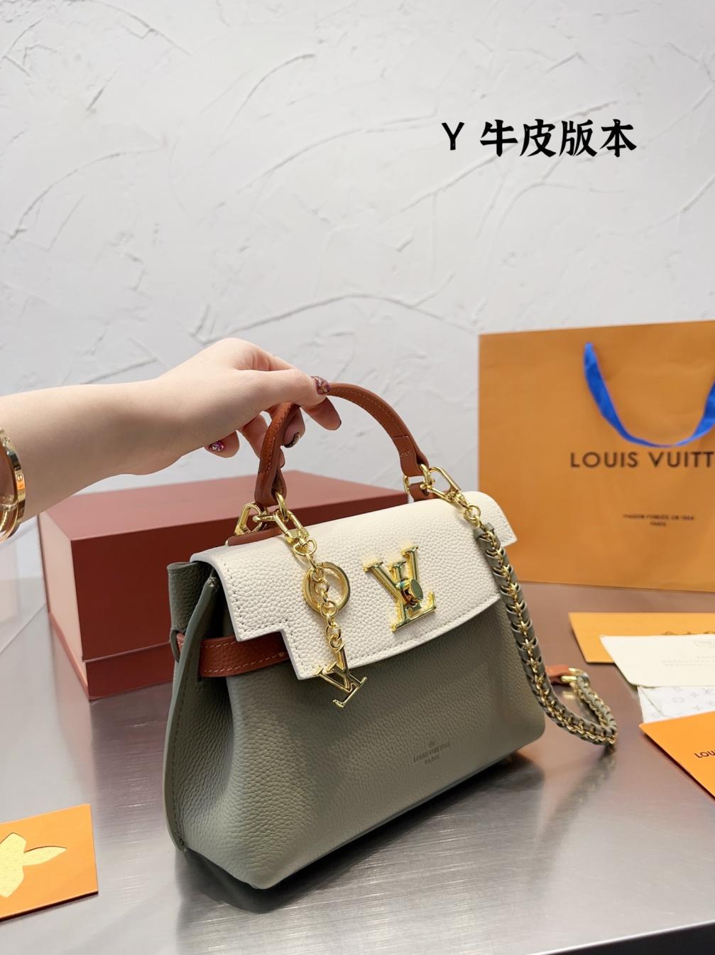 Lv lock me hand bag 131650