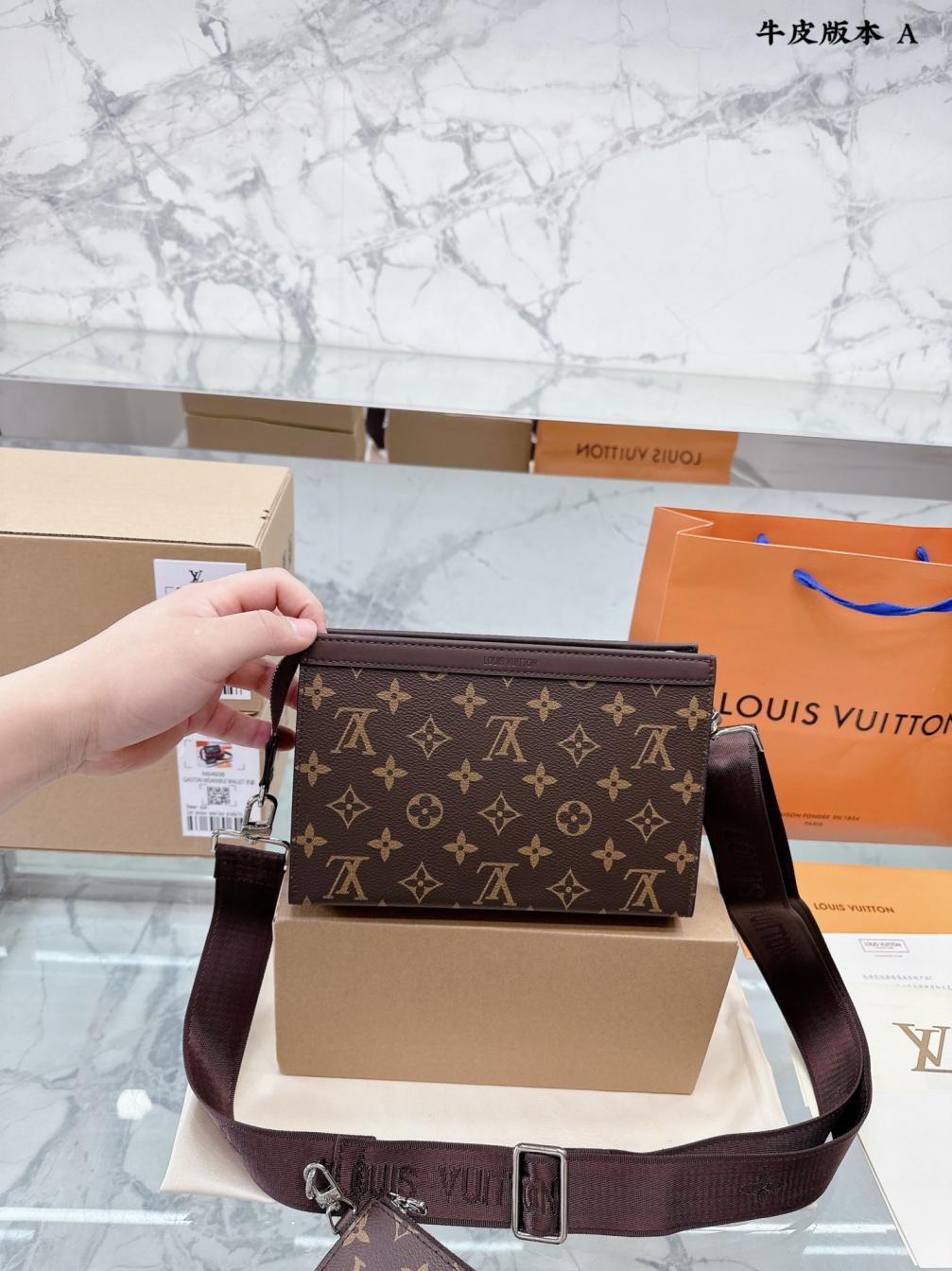 Lv men GASTON WEARABLE wallet bag 131687