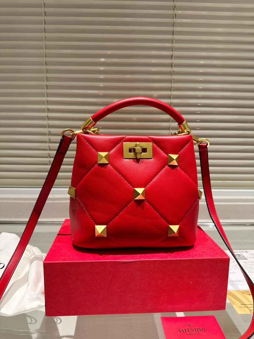Valentino new bag 132226