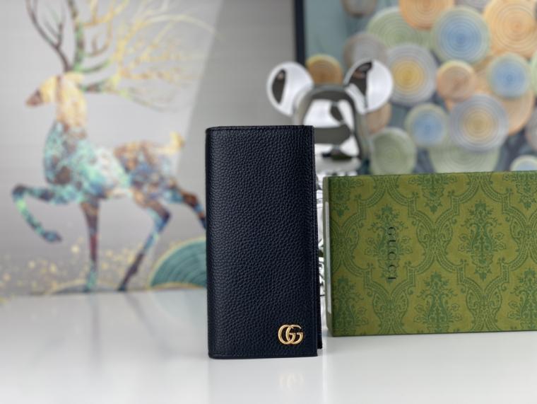 Gucci 436023 GG Supreme wallet