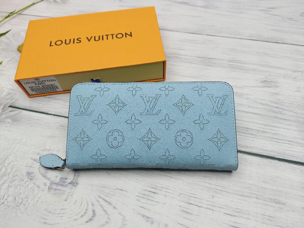 LV Mahina Monogram wallet M81643