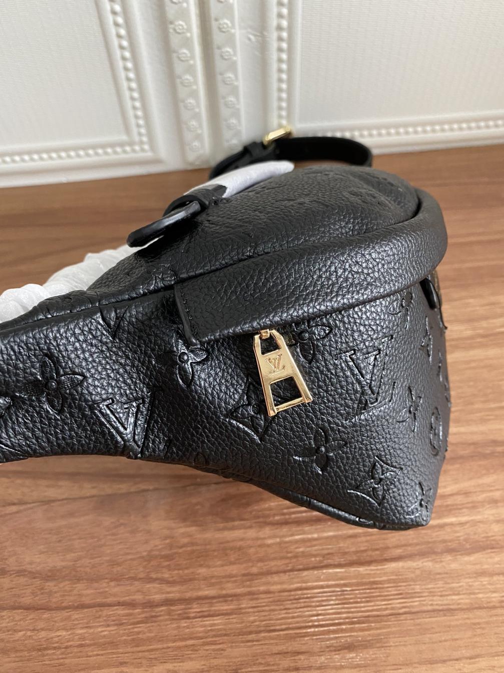 LV Cowskin M44812 Monogram Bumbag/waistbag