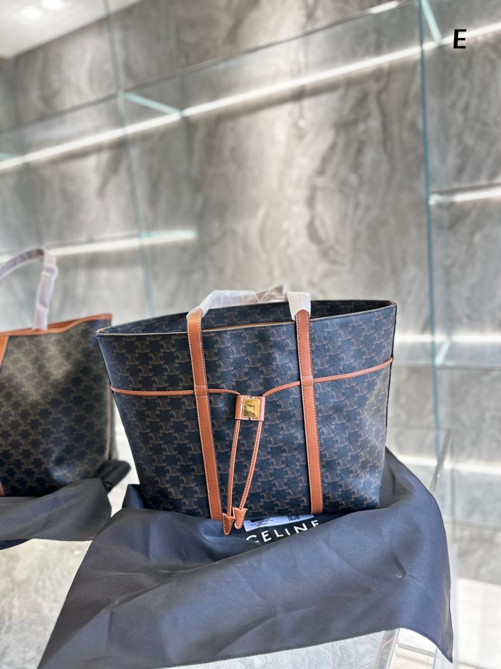 Celine TRIOMPHE tote bag