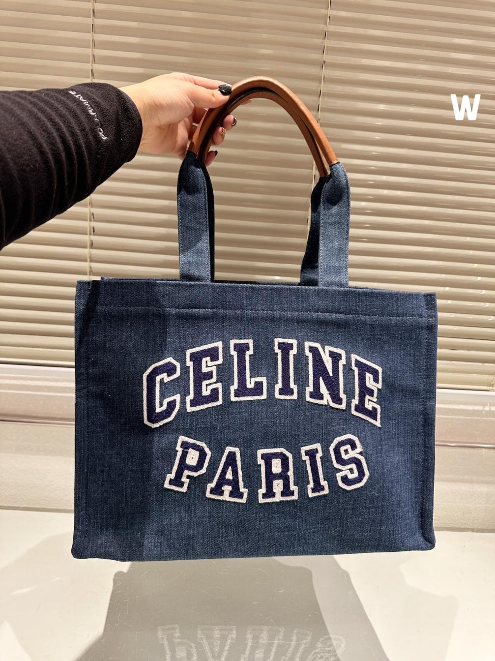 Celine BLACKPINK Lisa Triomphe Canvas tote bag