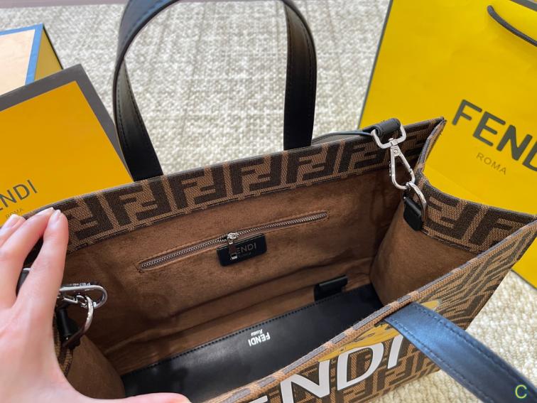 FENDI 2024 Dragon tote bag 133501