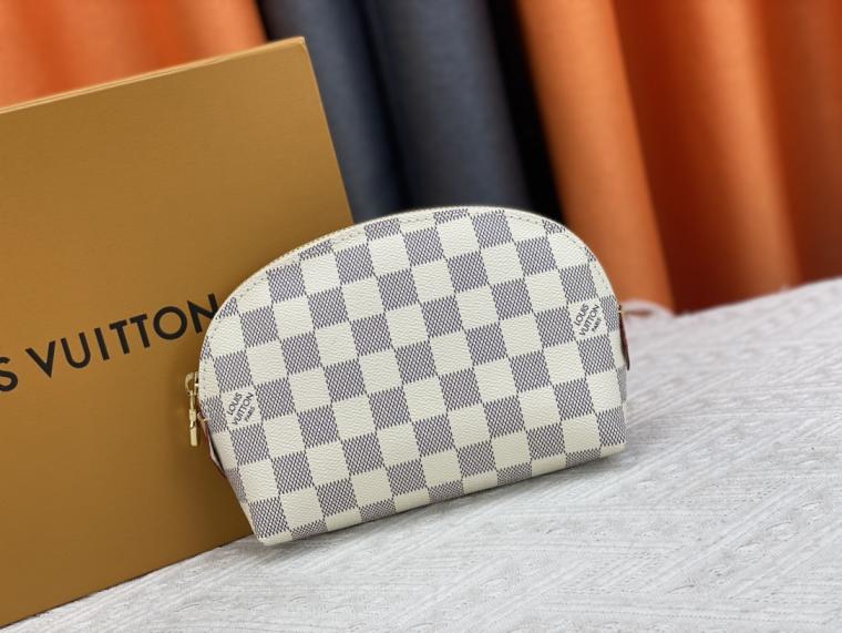 LV M47515/M47513 cosmetic bag