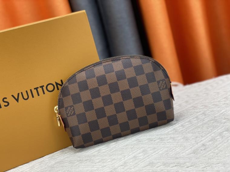 LV M47515/M47513 cosmetic bag