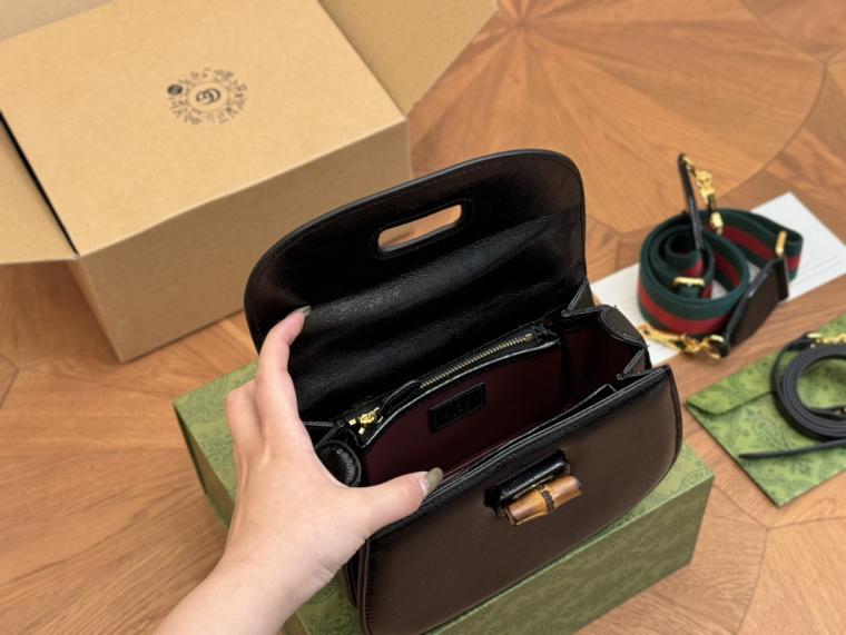 Gucci Diana bamboo handbag