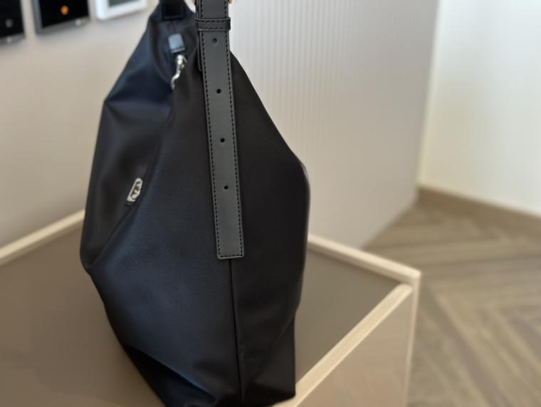 Prada hobo handbag 134161