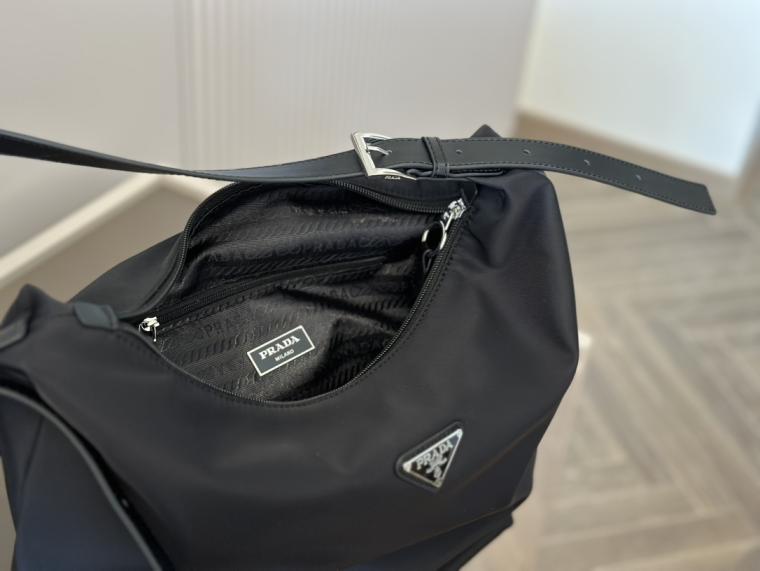 Prada hobo handbag 134161