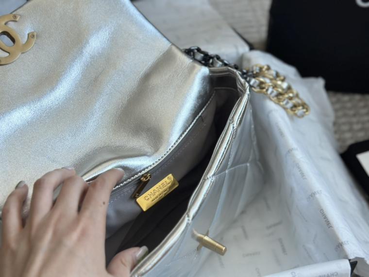 Chanel lambskin pink 19bag