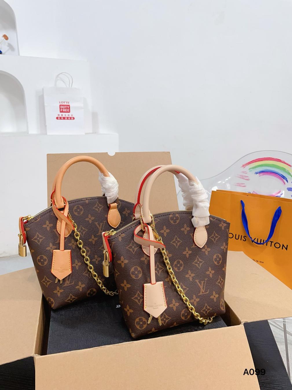 LV louis vuitton monogram handbag(Small)