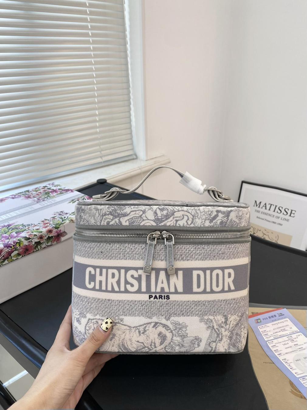 Dior Oblique cosmetic bag