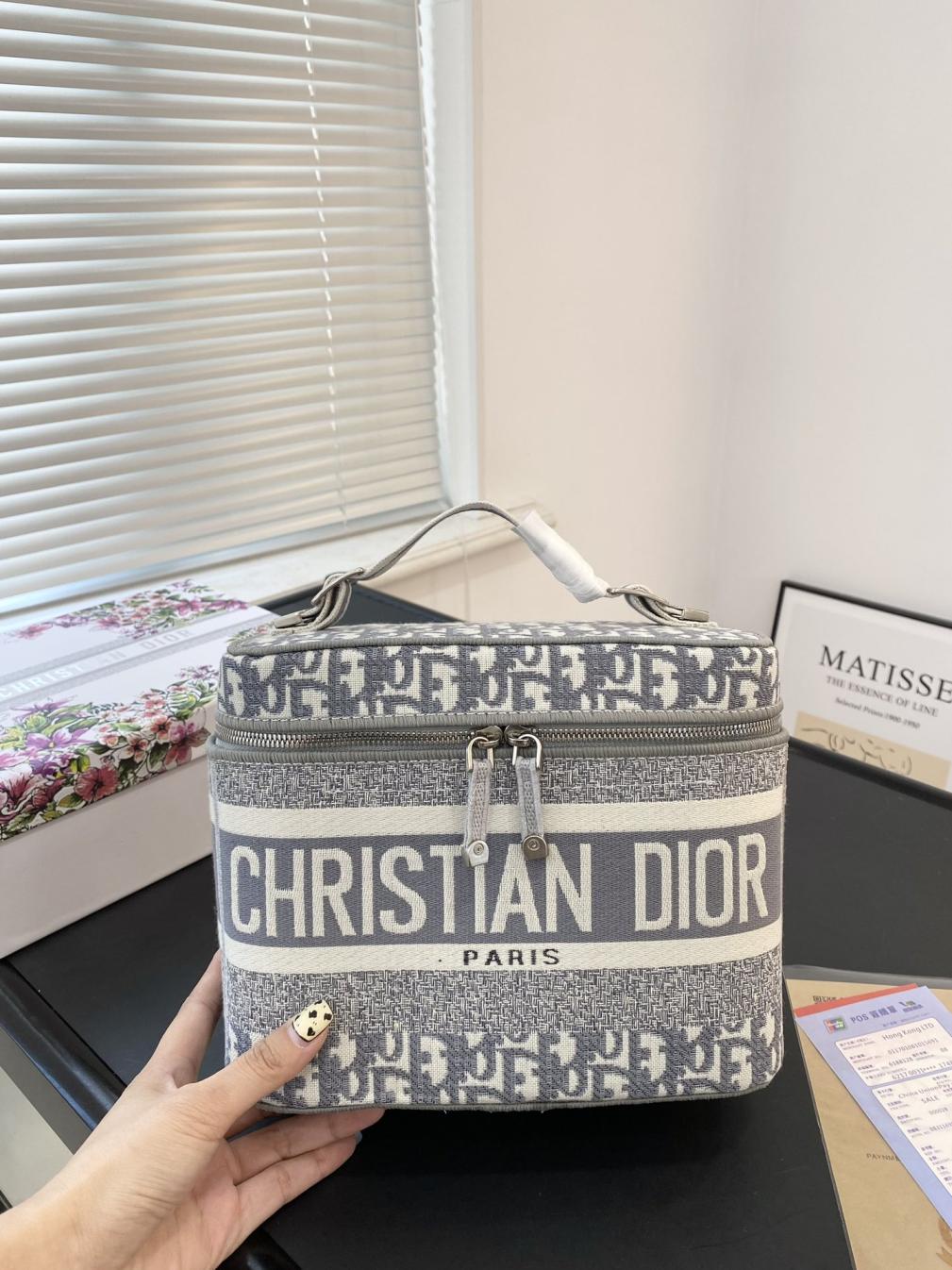 Dior Oblique cosmetic bag