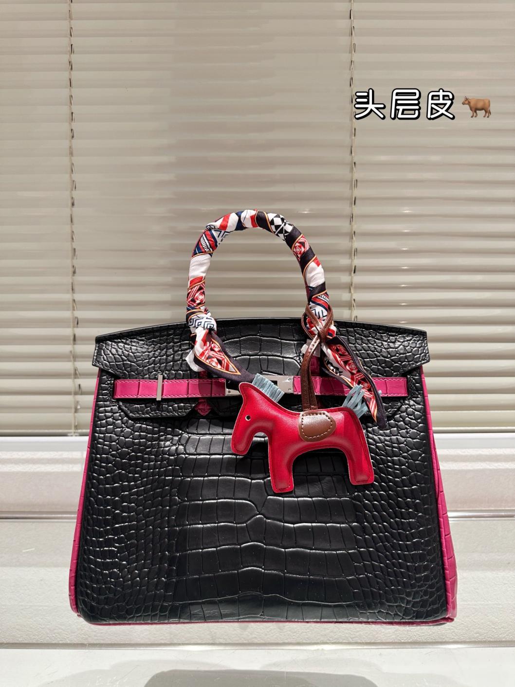 Hermes Birkin cowskin leather handbag 30