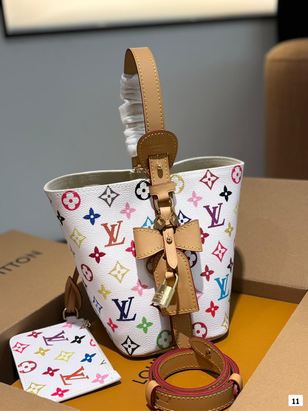 LV ALL IN BB Bucket bag 135510