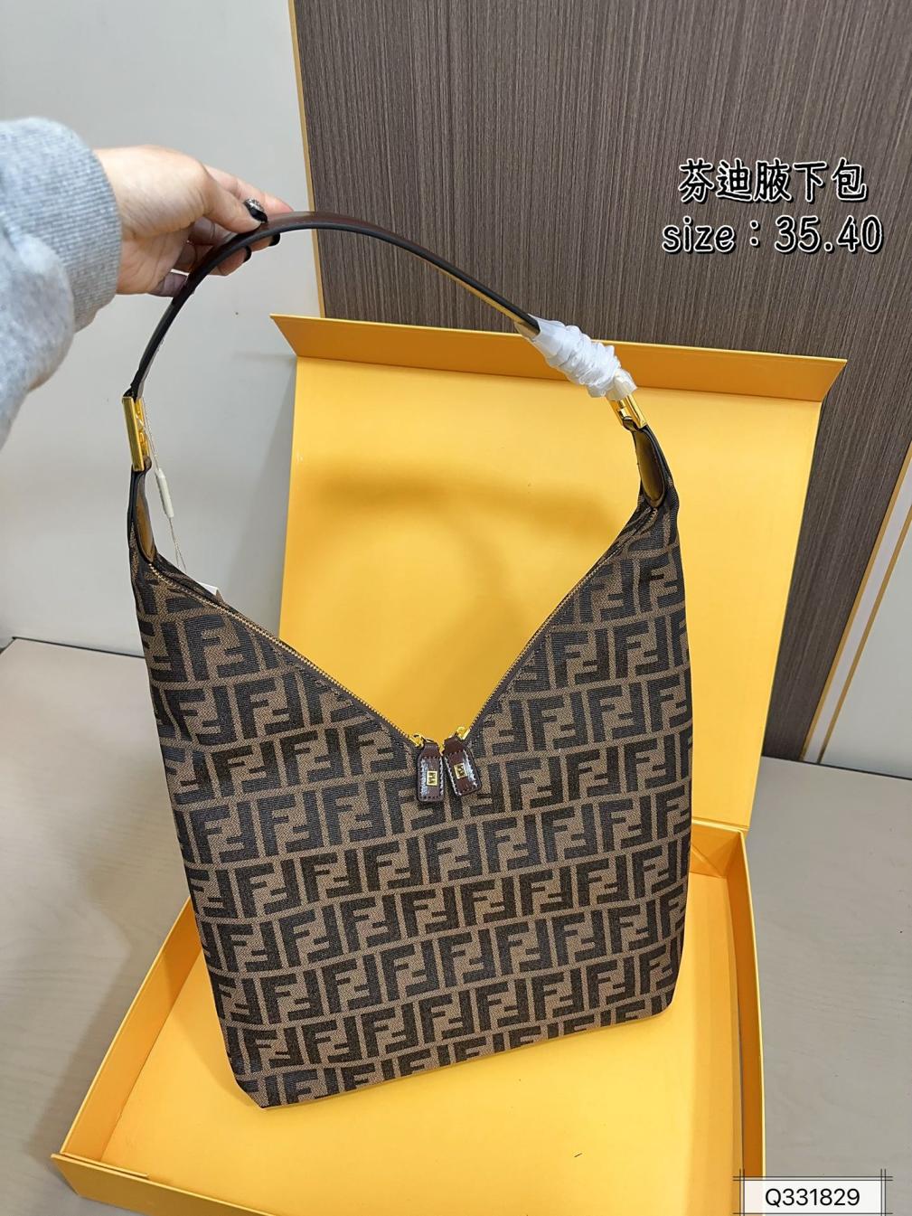 Fendi FF Large Tote handbag