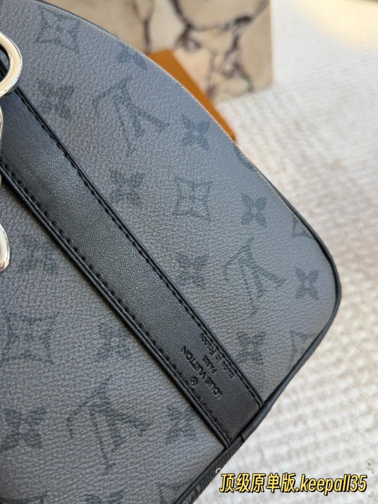 LV keepall35 bag black