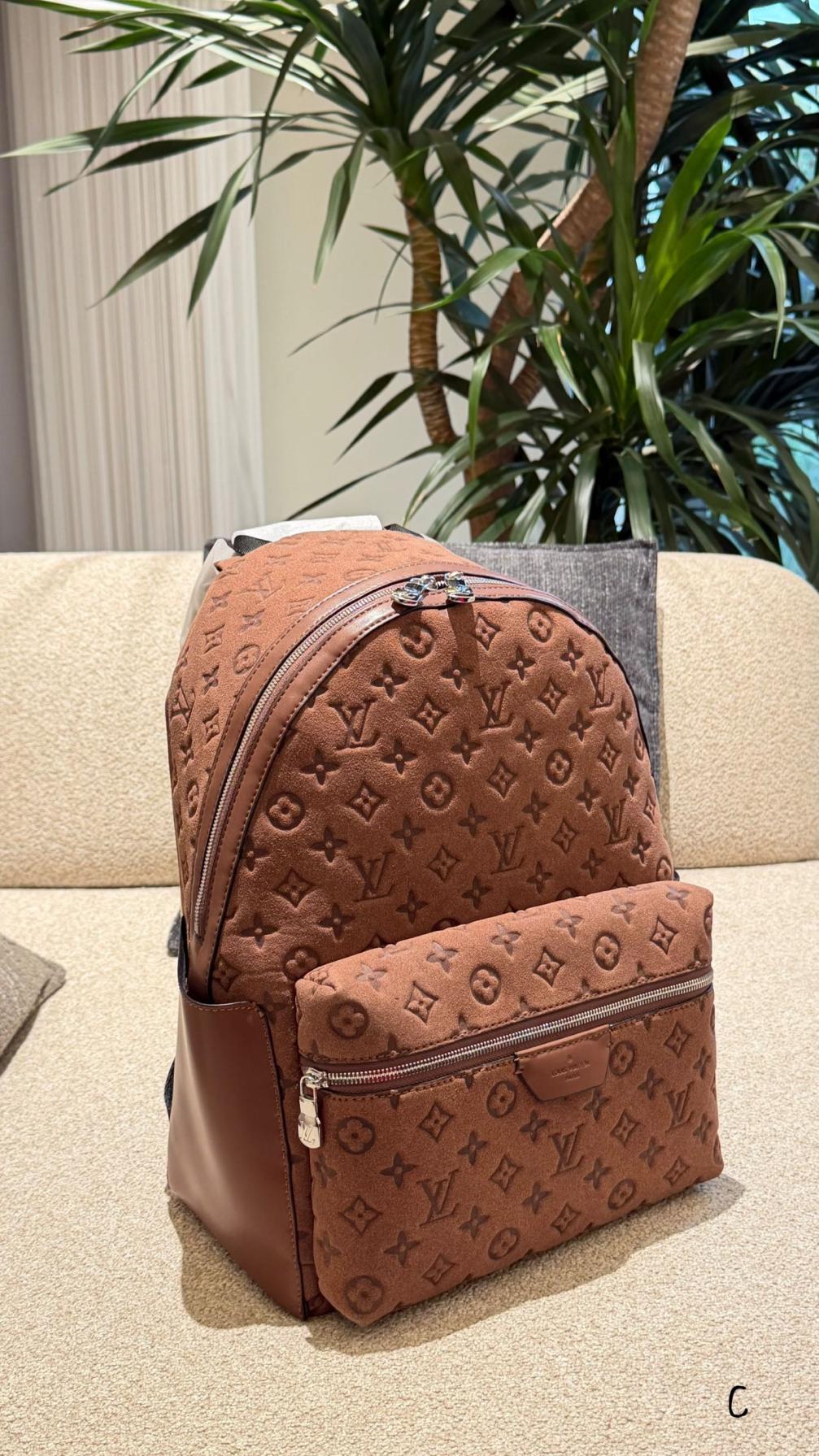 LV Discovery Monogram Eclipse backbag/backpack