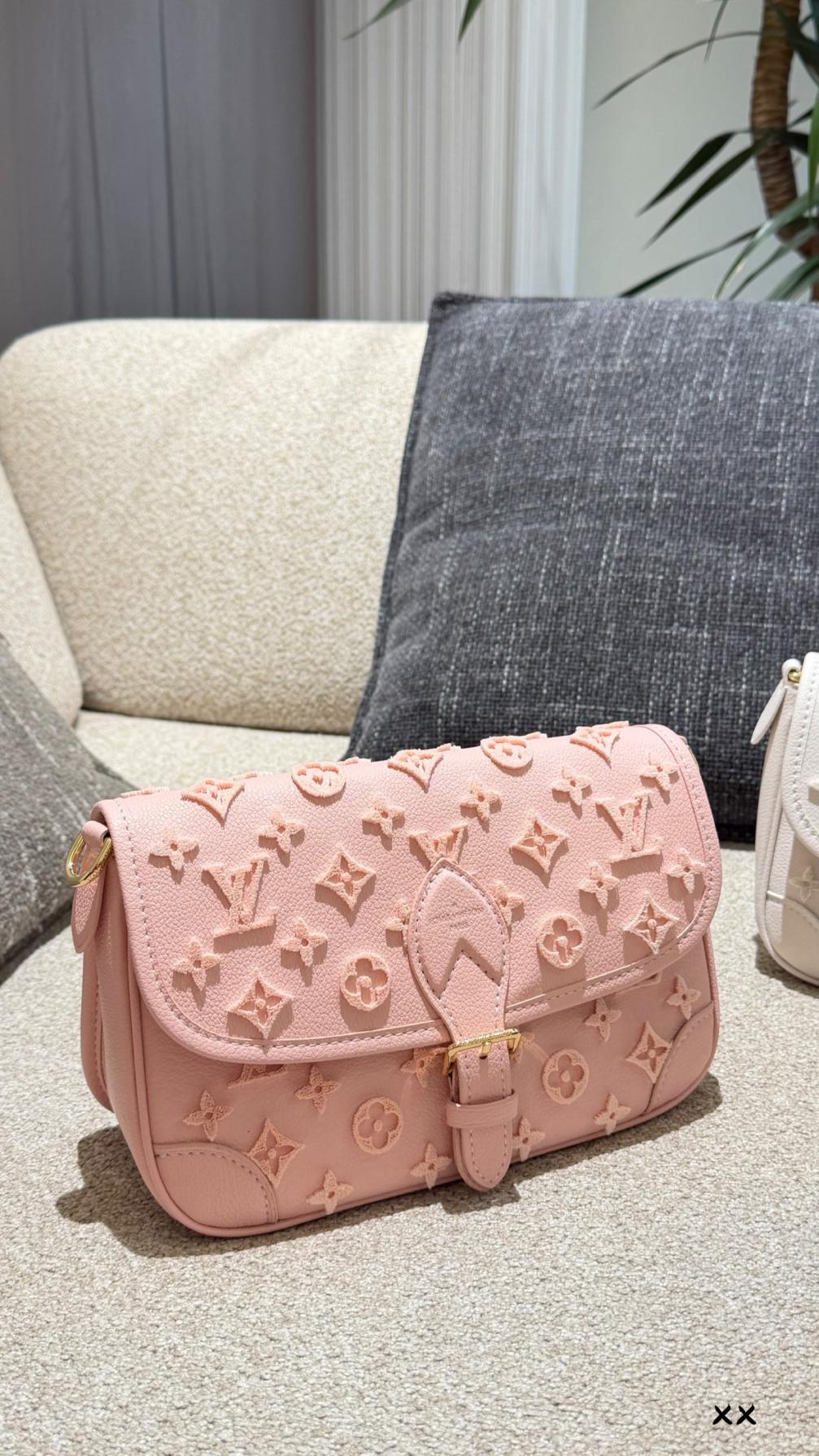 LV Louis vuitton Monogram Empreinte handbag