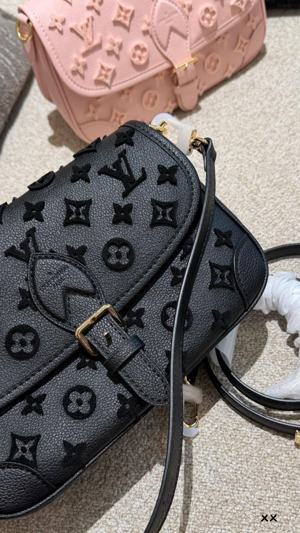 LV Louis vuitton Monogram Empreinte handbag
