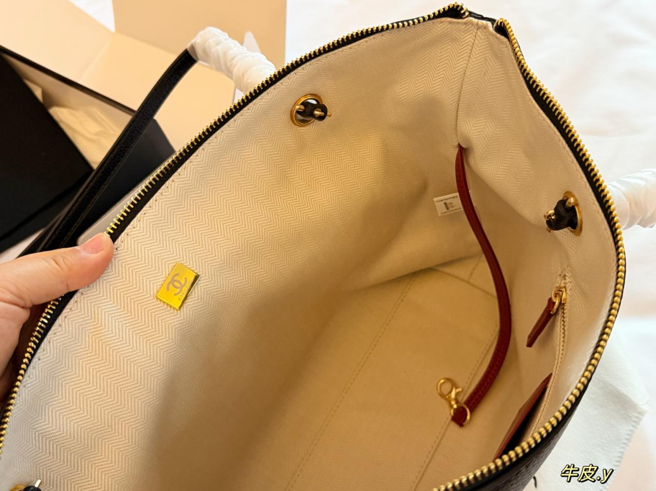 Chanel 26B Tote bag