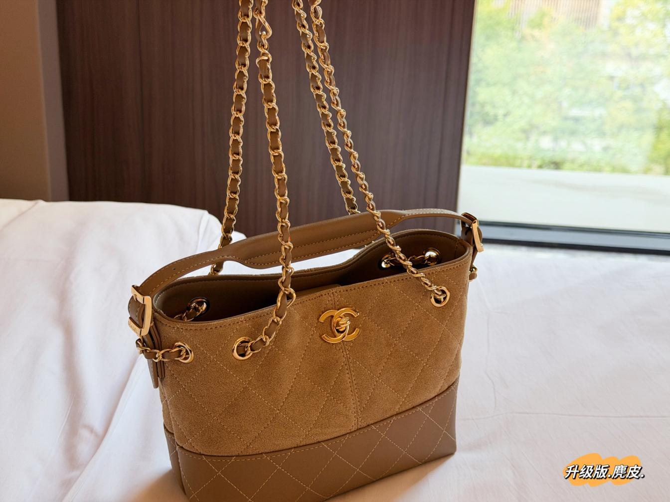 Chanel 26K minihobo 139287